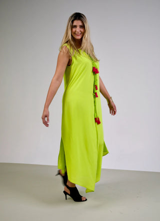 Jezebel Maxi Dress, an on-trend cocktail dress that’s designed to make a bold statement. With its vibrant lime green color and stylish details, this dress is perfect for tall women who love to stand out.  Chic and Edgy Design:  Flirty and Flowy Hem: The flirty and flowy hem adds a playful touch, ensuring you turn heads wherever you go. Edgy Slit: The edgy slit adds a daring element, perfect for showing off your legs and adding movement to your stride. Vibrant Lime Green: The punchy lime green color is bold 