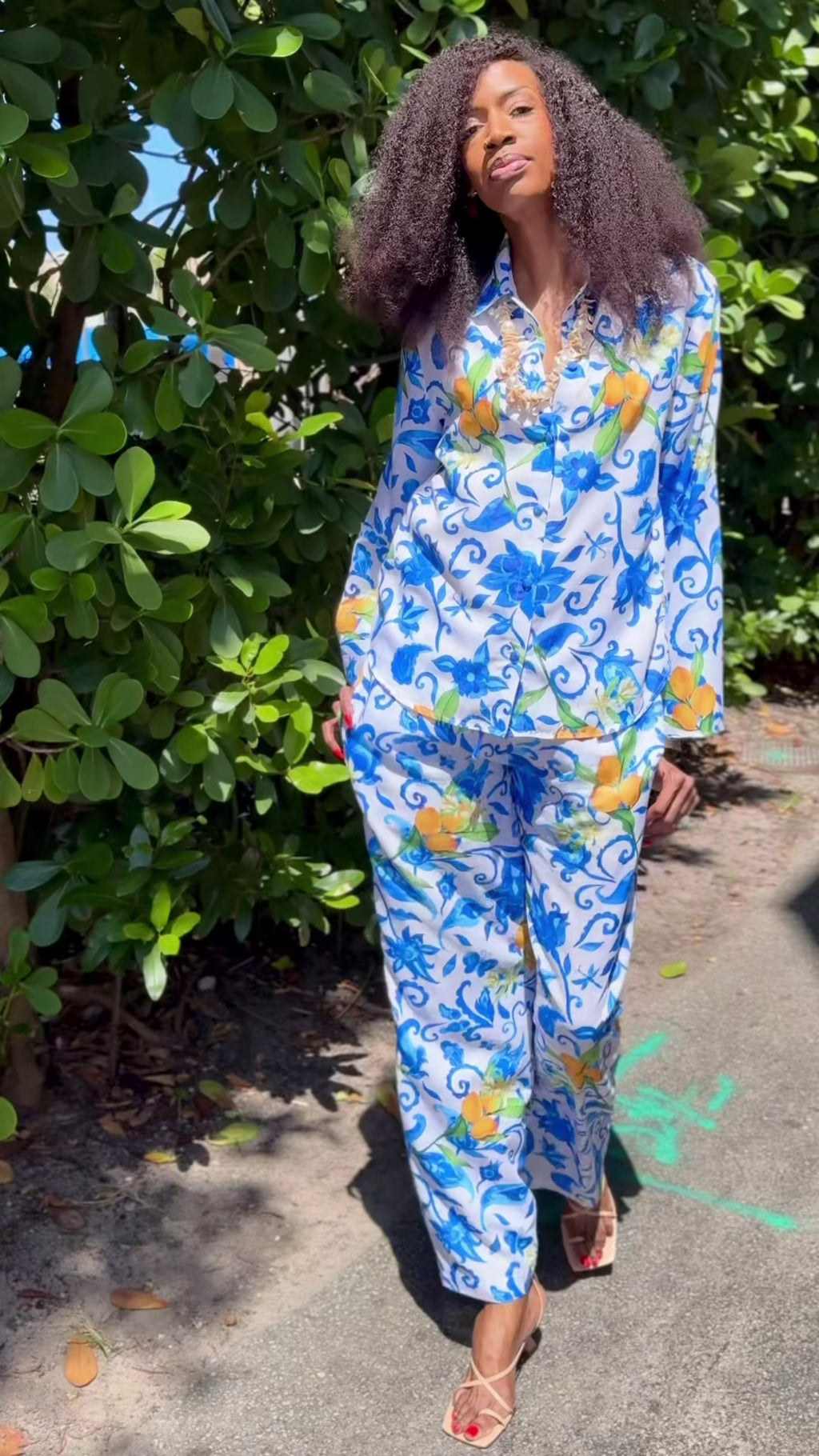 full video of 6'7 model in an Italian inspired two piece set.